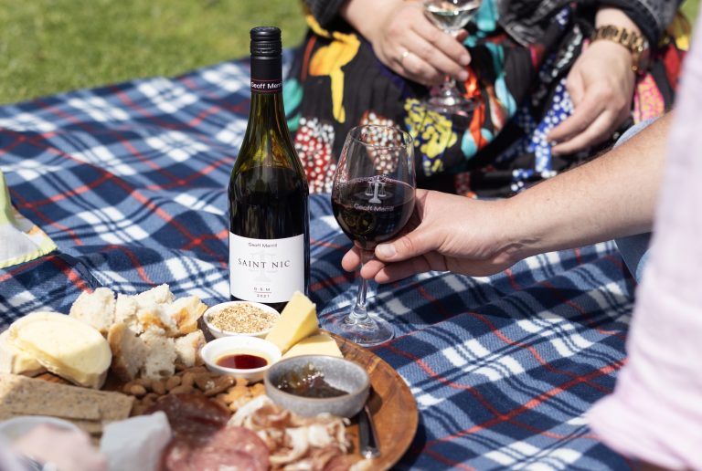 Picnic on the Lawns